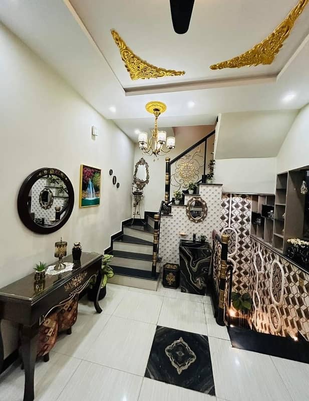 5 Marla Beautifully designed house For Sale And Direct Meeting With Owner In Park View City Lahore. 6