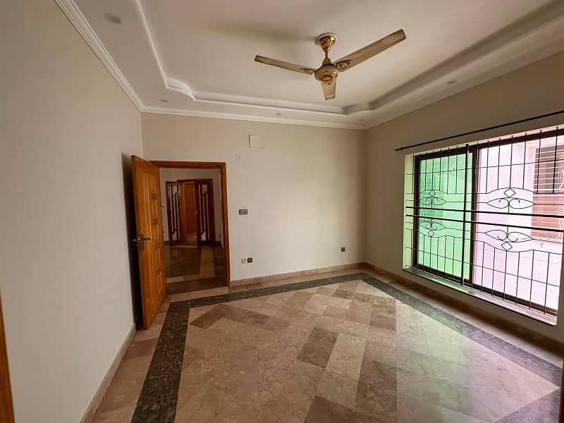 10 Marla House For Sale In New Shaheen Block Bahria Town Lahore 9