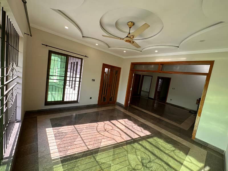 10 Marla House For Sale In New Shaheen Block Bahria Town Lahore 10