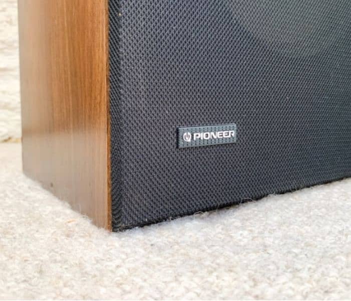 vintage collection pioneer speaker 1