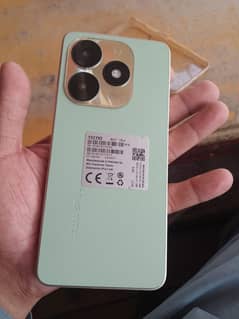 Tecno spark 20c 4+4 128 duba  by 10 condition 9 mah warnte Baki hy