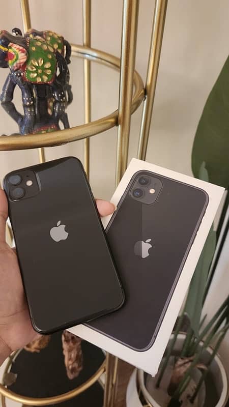 Iphone 11 64 GB Apple Care Warranty Available 0