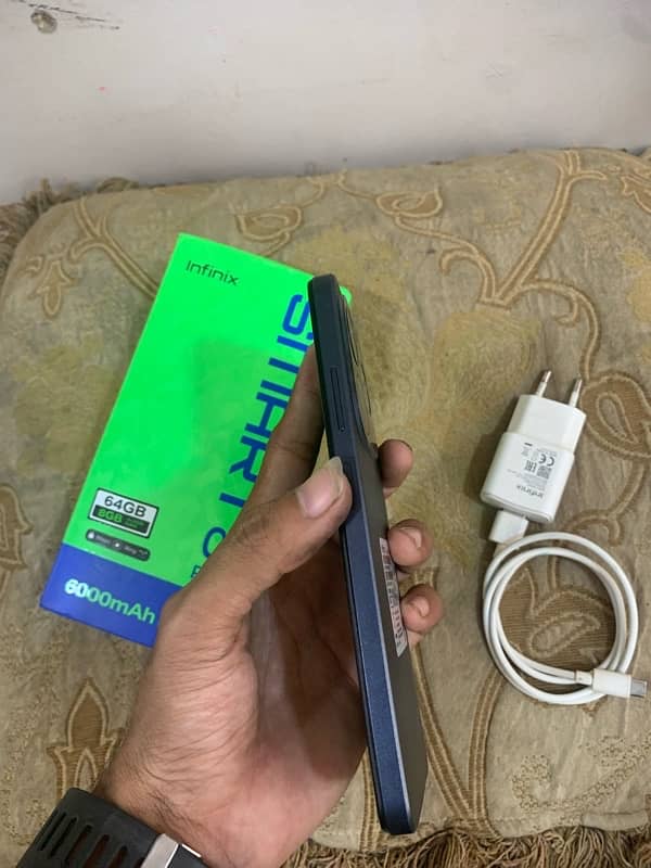 infinix smart 8puls complete box charger 8/64GB 4