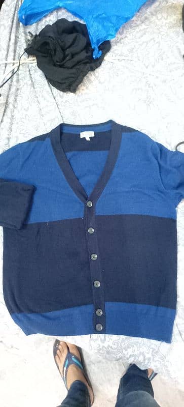 Express color block blue navy cardigan. 4