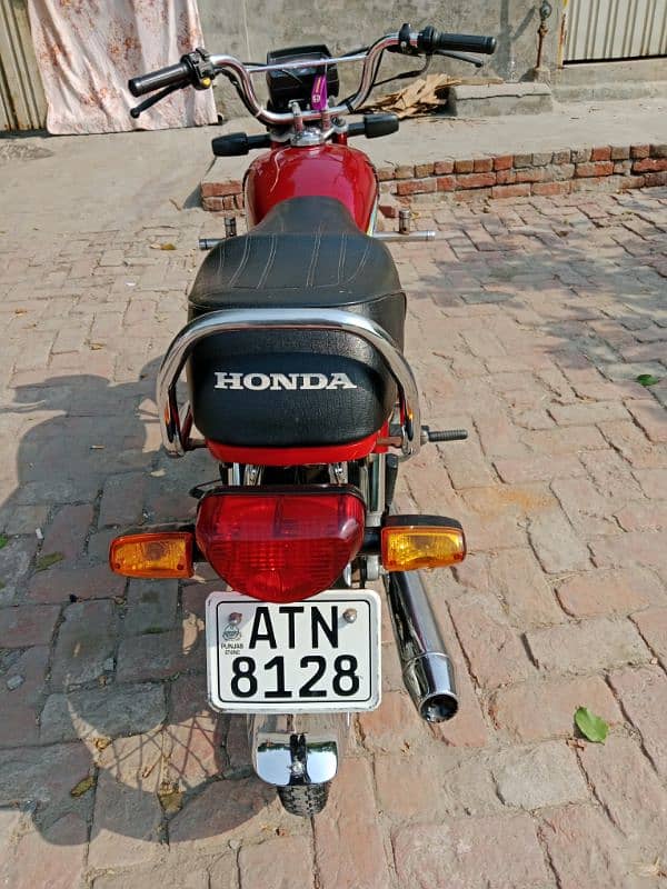 Honda CD 70.23/24 Model 2