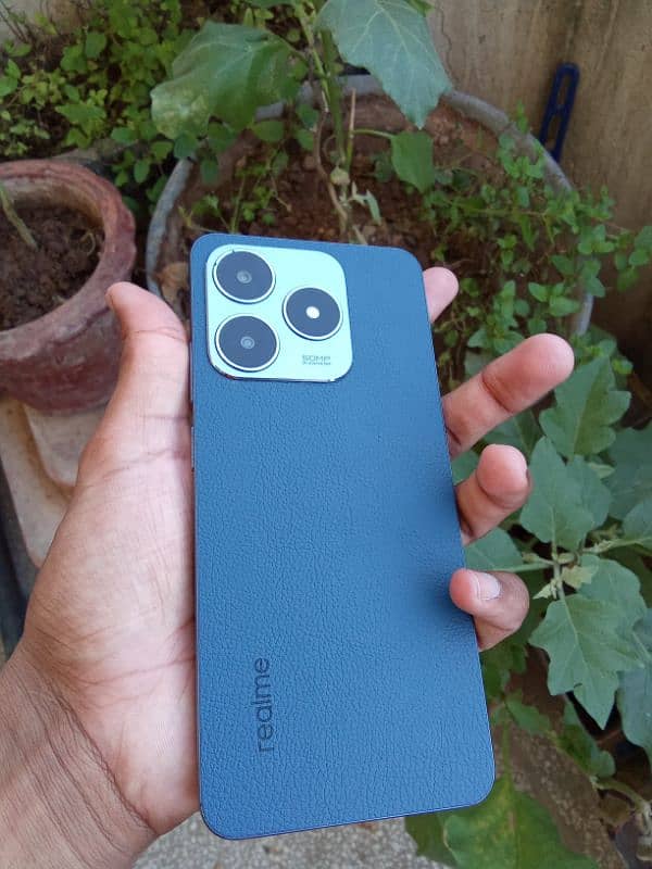 realme c63 1