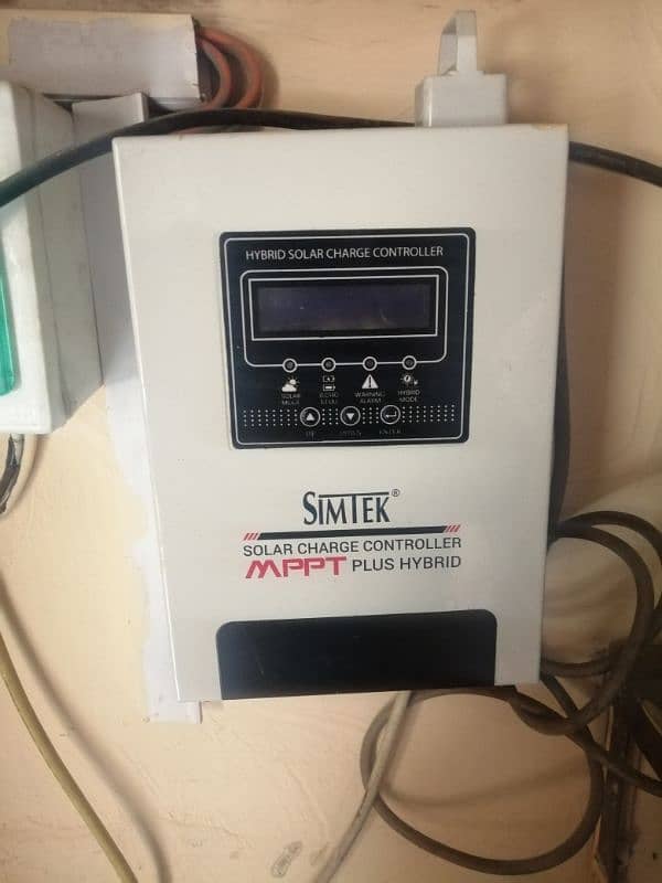 Want to sell 1000watt UPS and simtek Mppt solar charge controller. 2