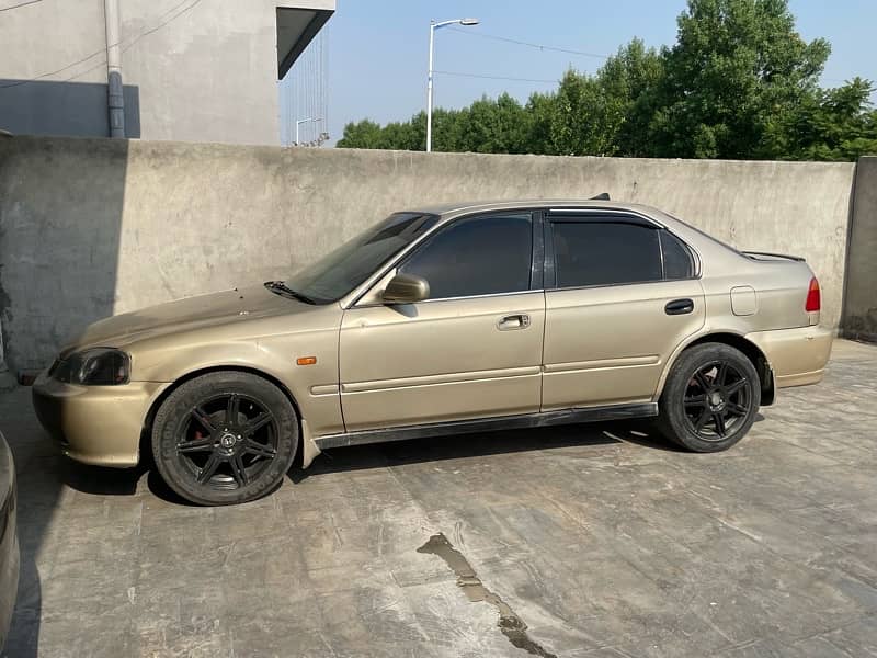 Honda Civic EXi 2000 4