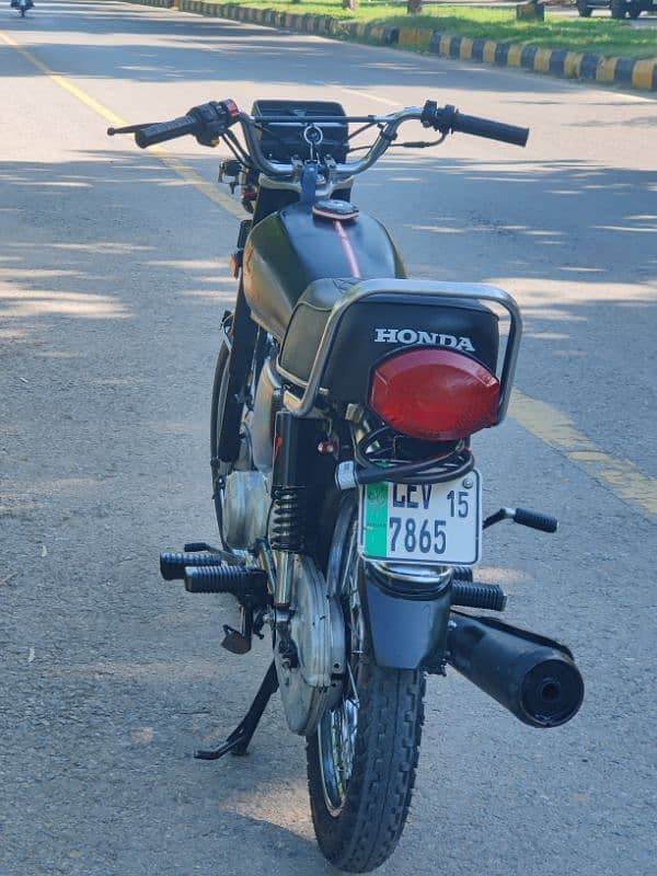 Honda 125 (black color)  for sale 0