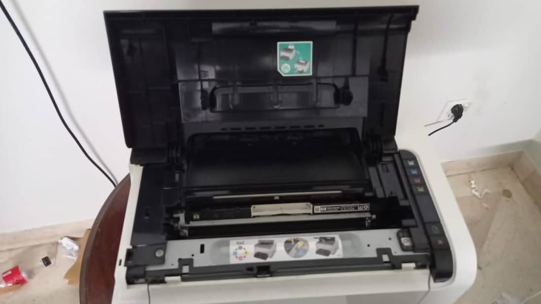 HP Laser Jet 1025 1