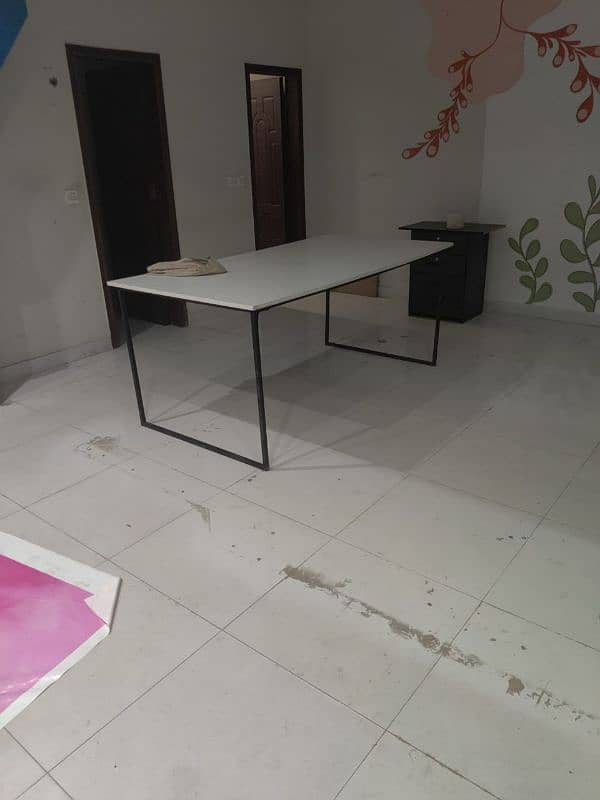 multipurpose tables for urgent sale 1