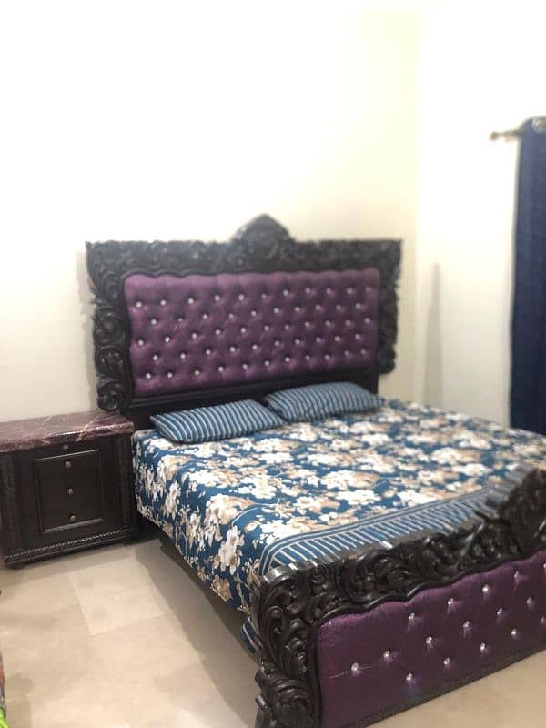 King Size Luxury Bed Set For Sale Without Mattress 0