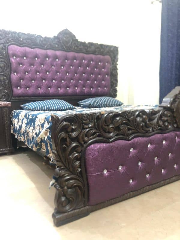 King Size Luxury Bed Set For Sale Without Mattress 17