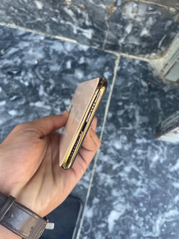 iphone xs max jv 64 GB 03480551096 watsapp 6