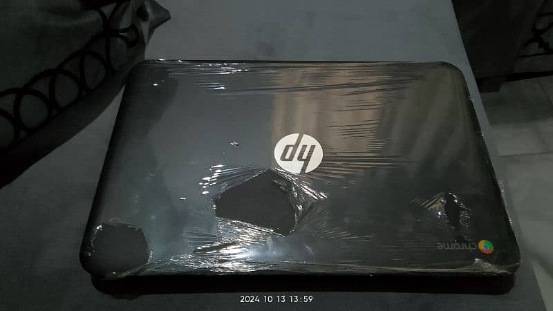 hp Chromebook book in mint condition working 100% 2