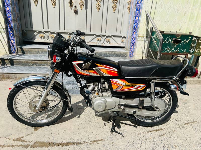 Honda CG 125 2022 4