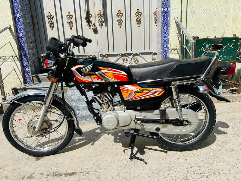 Honda CG 125 2022 10