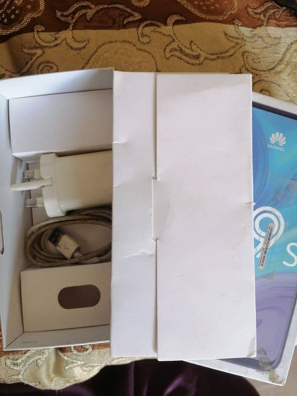 Huawei y9s with box and charger 1