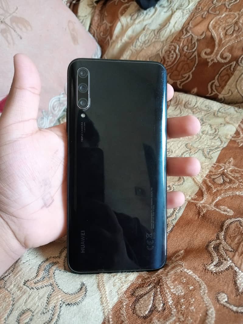 Huawei y9s with box and charger 5