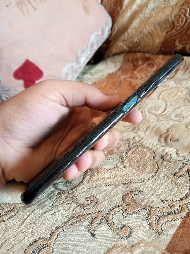 Huawei y9s with box and charger 6