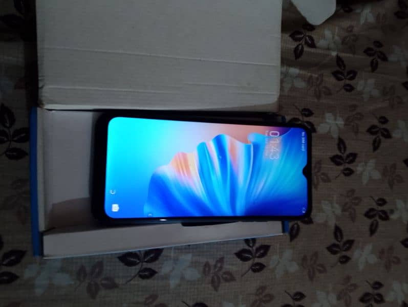 TECNO spark 6go 4/ 64 complete box set condition 10by10 1