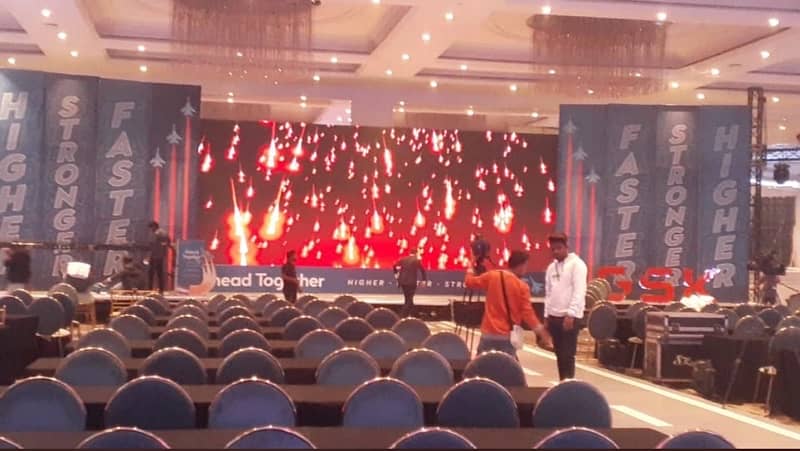 SMD Screen/Truss Lighting/Dj Sound System/Projector/LED/LCD/Fireworks 12