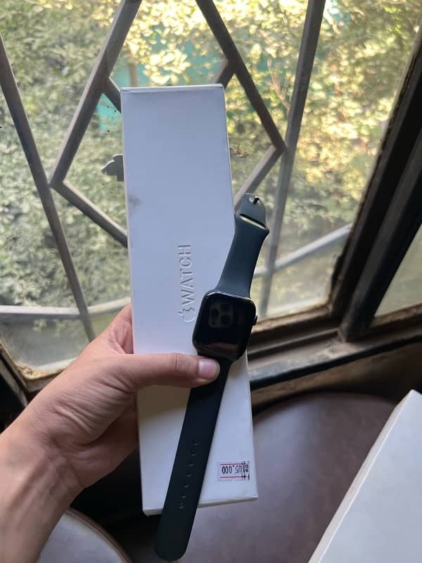 Apple Watch Series 8 45mm 7