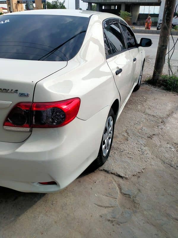 Toyota Corolla XLI 2013 8