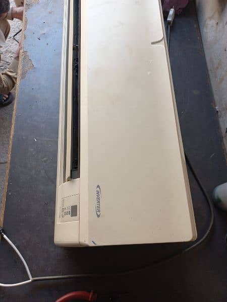 DAIKAN INVERTER AC 0