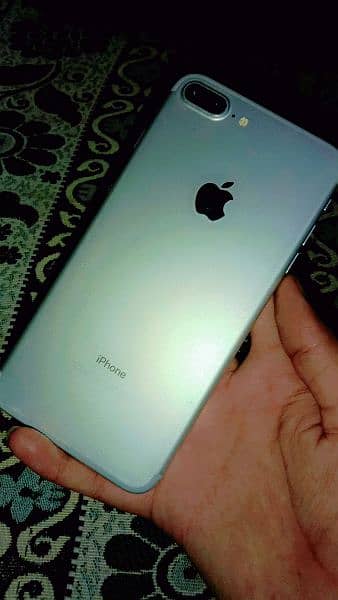 iphone 7 plus pta proved 32gb all okay fainal price 0