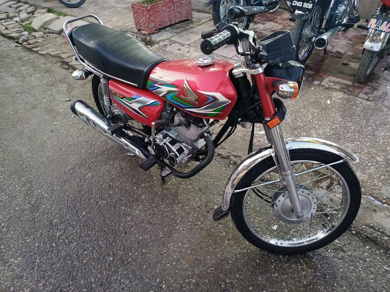 neat and clean honda 125 urgent sale 4