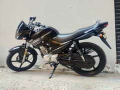 Yamaha YBR 125 black color karachi number