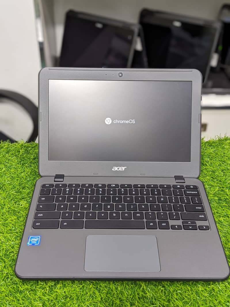 Acer Chromebook C731 4GB RAM 16GB Storage ! With Built-in Playstore. 0