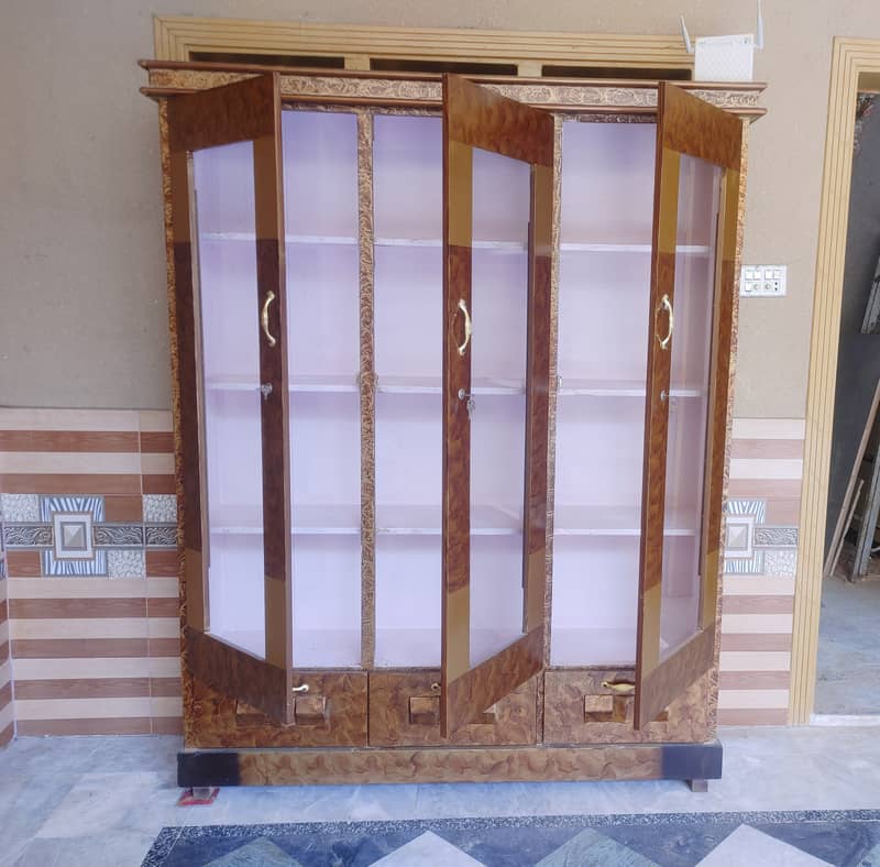 Showcase الماری (Wardrobe) for sale 2