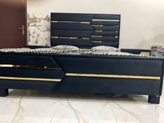 bed  black colour