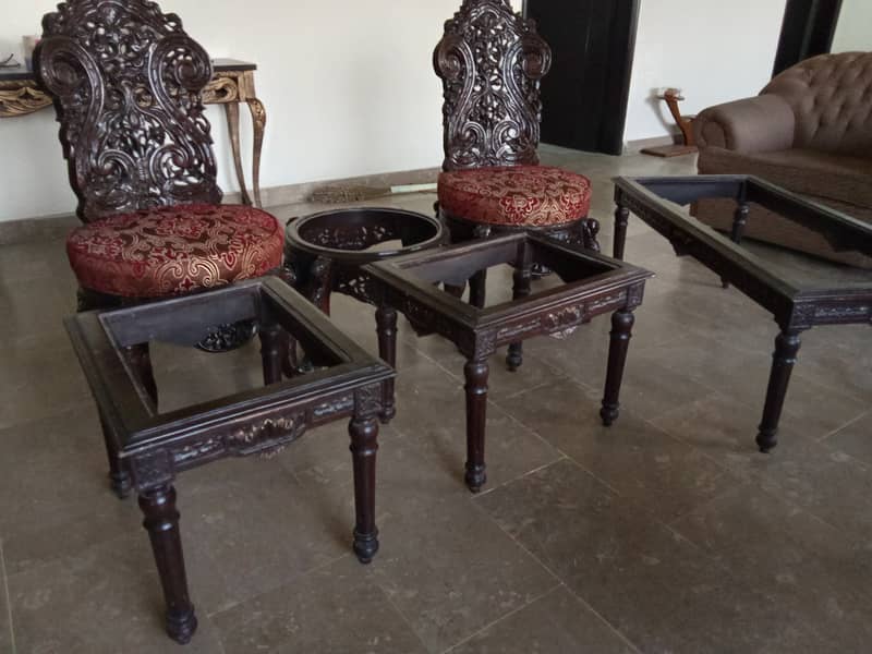 Chinioti furniture center table and fancy chair. 5