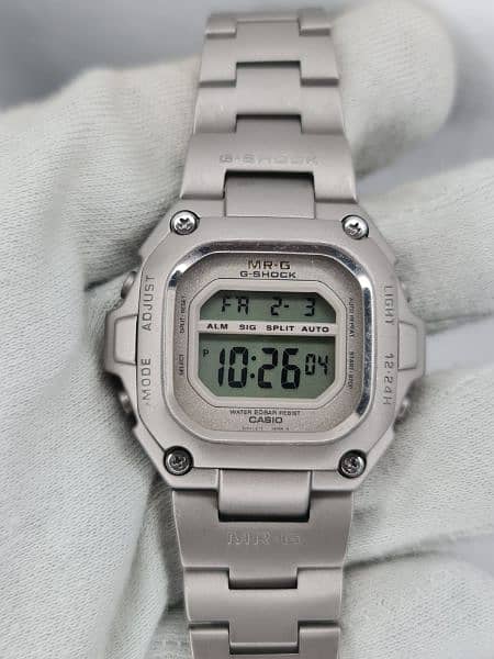 MR-G G-shock. 1