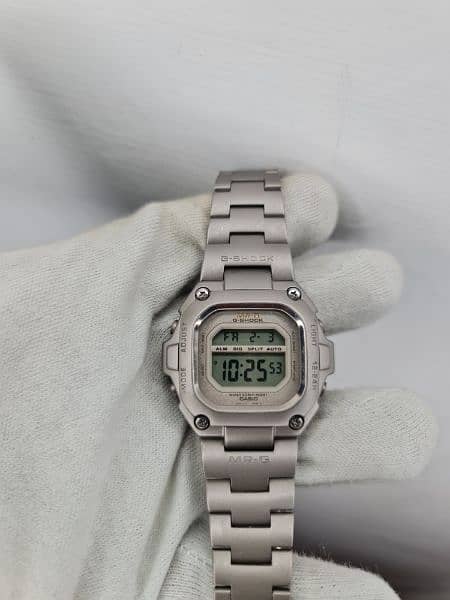 MR-G G-shock. 2