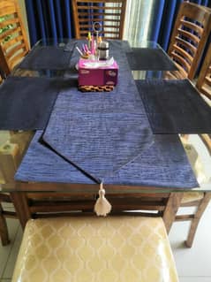 six seater dining table for sale in bhariatown Karachi. 0