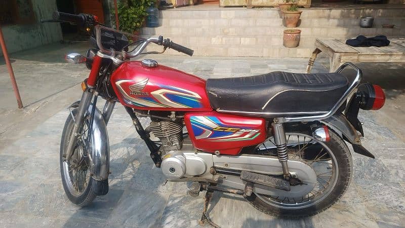 Honda CG 125 2021 November in mint condition 7