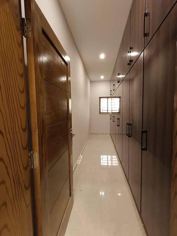 Basement and First Floor For Rent in Bahria Town Lahore 3