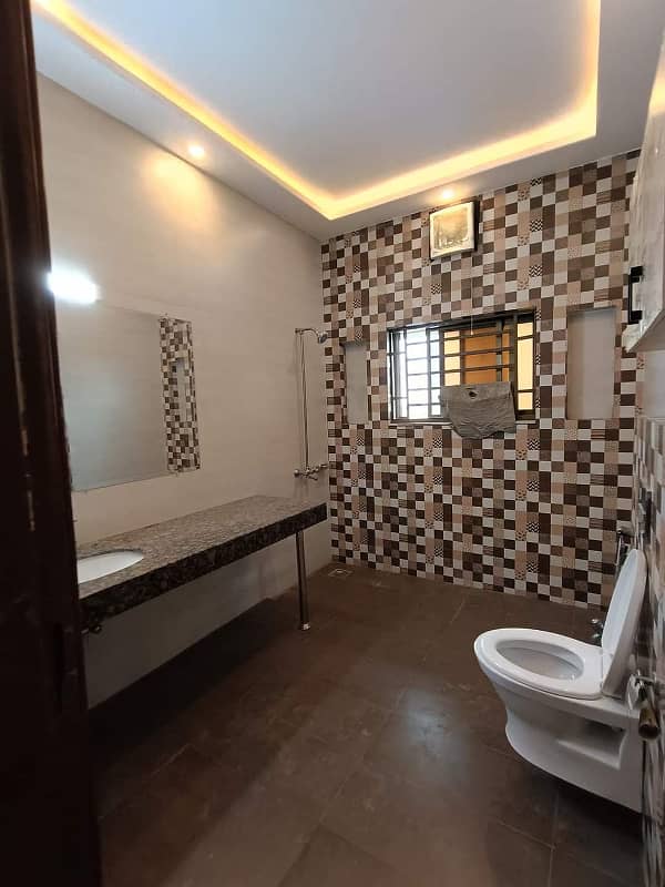 Basement and First Floor For Rent in Bahria Town Lahore 4