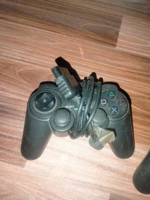 PS2 controllers 4