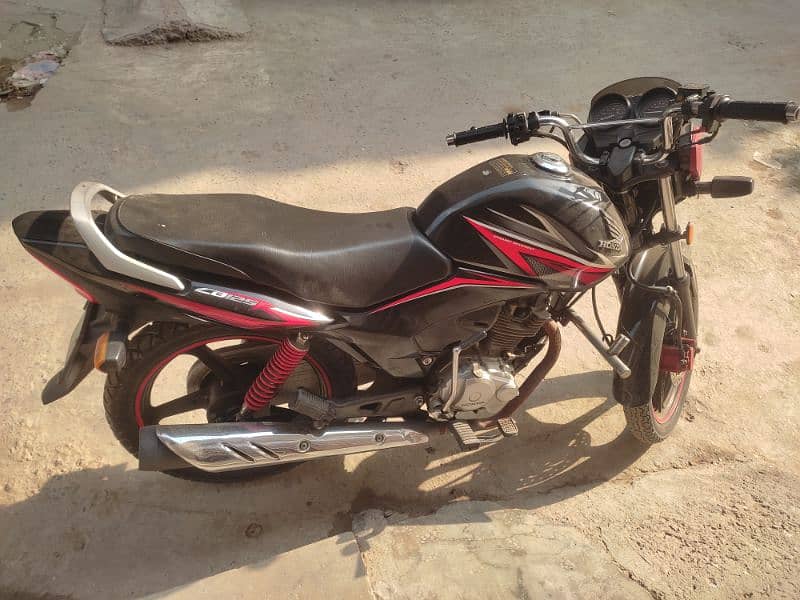 Honda cb125f for urgent sale in good condition. 6