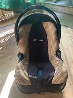 Graco baby cot/car seat