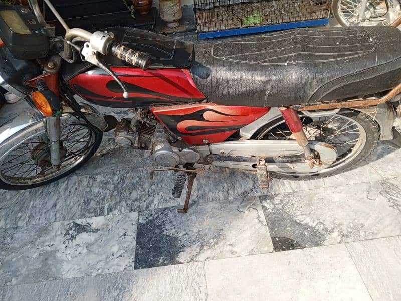 Honda CD70 urgent sale 3