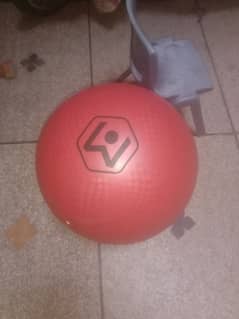 gym ball 0