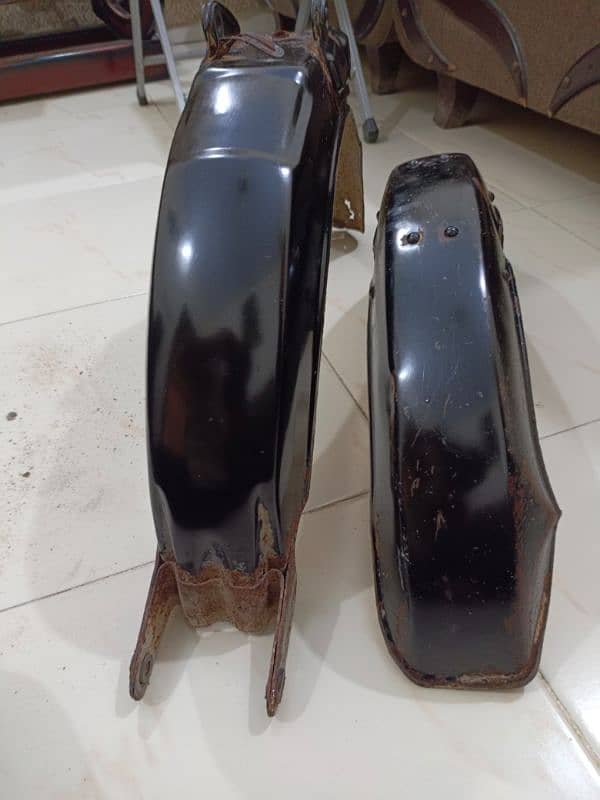 CD 70 Iron Mudguard set. 2