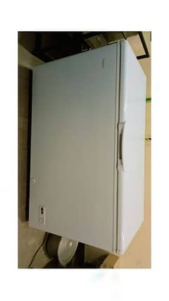 Haier 465 Litre Deep Freezer - Upright, Single Door