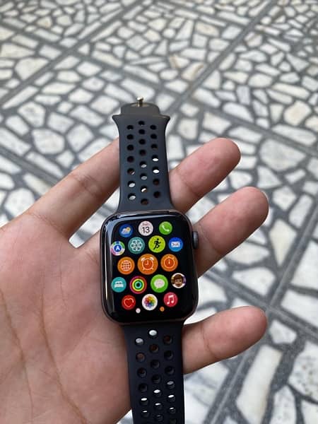 Apple watch Series 4 LTE (44mm) 1